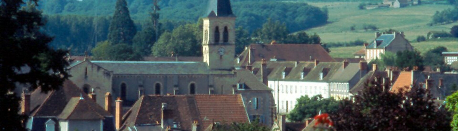 Commerces Artisans Commune Le Donjon Allier